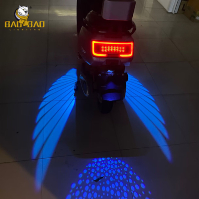 Mavi Kırmızı Beyaz 12V Alüminyum Köşesi Kanat Motosiklet LED Dış Işık